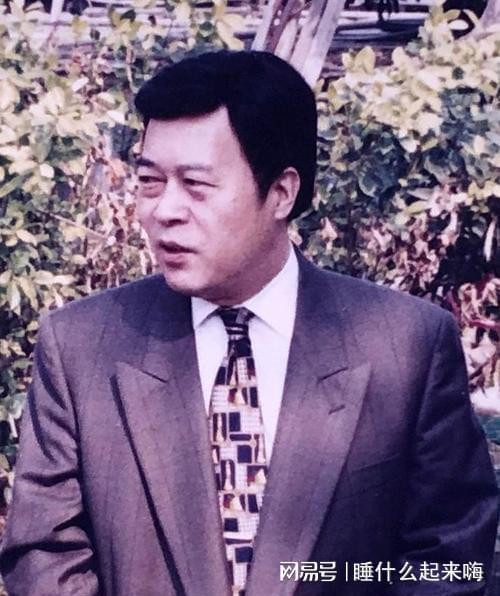 关6000家店亏40亿都是红颜祸水惹得祸j9九游会入口首页“一代鞋王”达芙妮没落(图16)